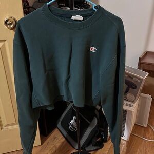 Champion Women's Green Cropped Sweater